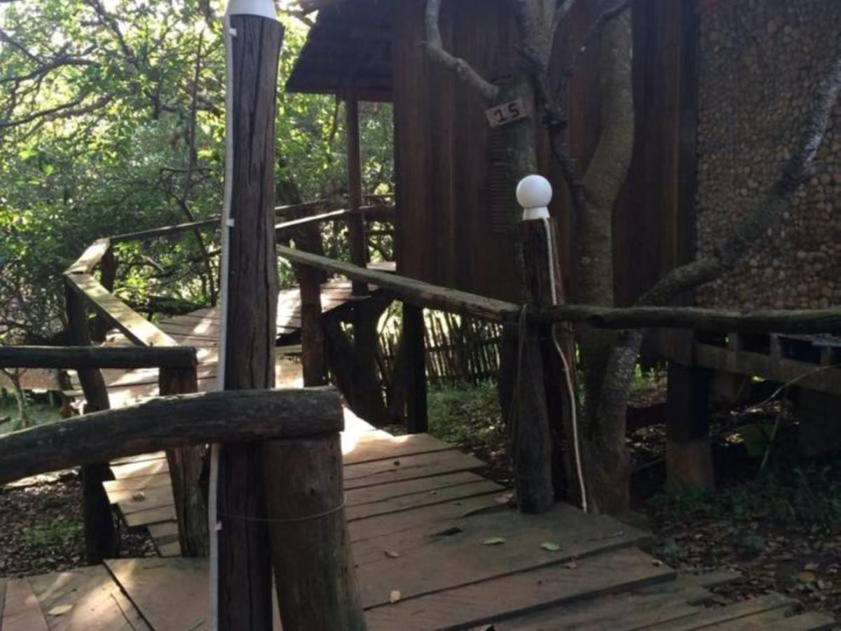 Tree Top Eco-Lodge Banlung Buitenkant foto